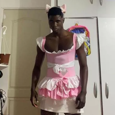 únete y lore te dará un beso 😘